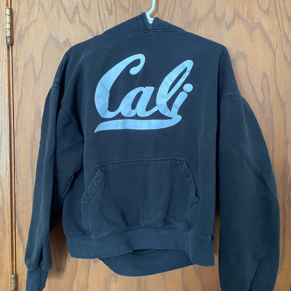 Black CALI hoodie size medium